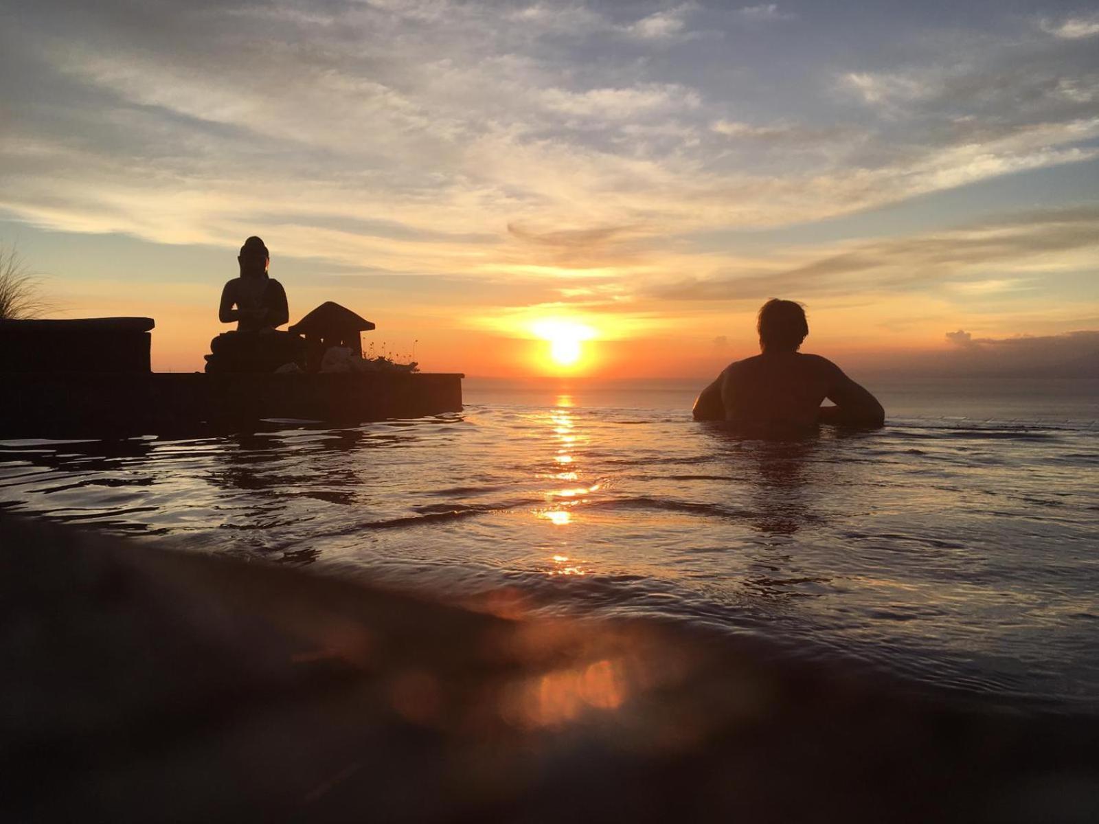 Villa Aryaguna Senggigi Exteriör bild