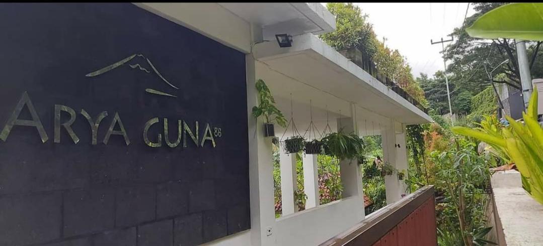 Villa Aryaguna Senggigi Rum bild