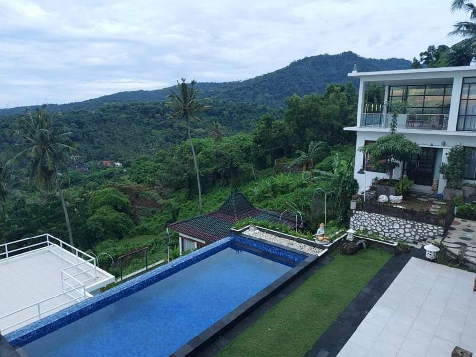 Villa Aryaguna Senggigi Rum bild